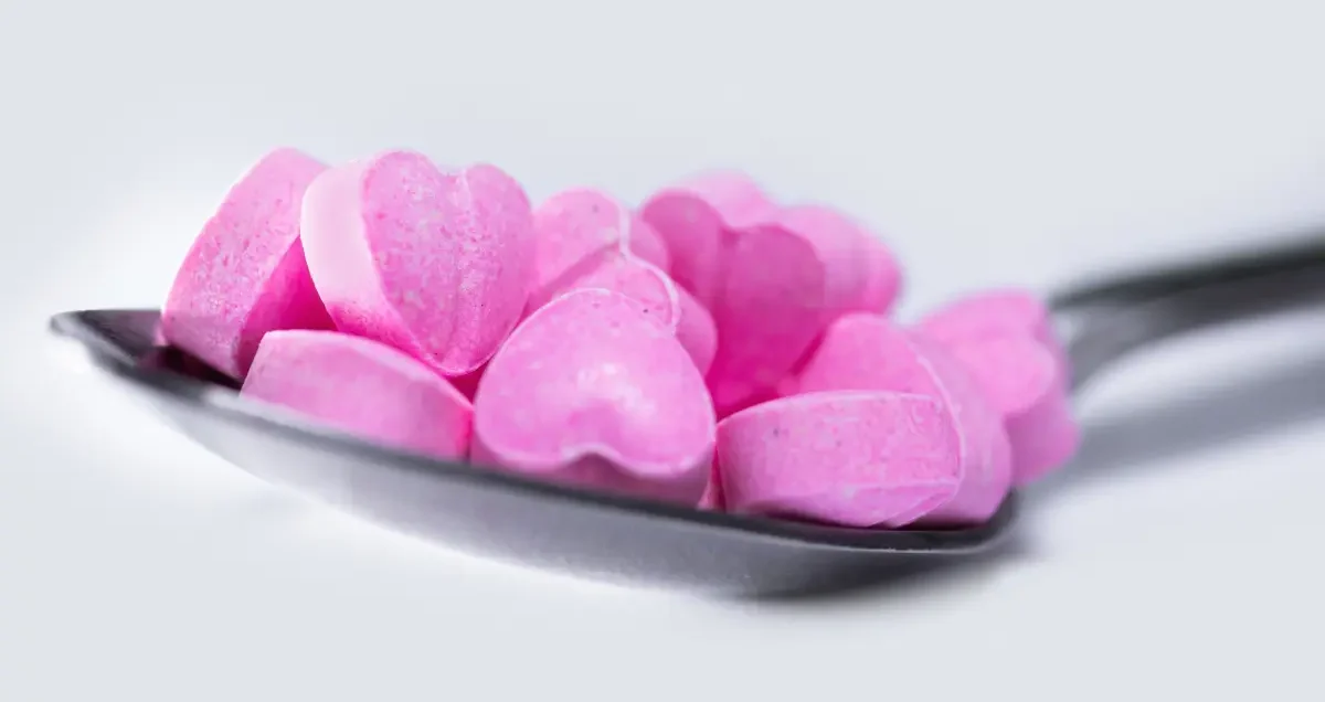 What is Molly: Effects Explained by Canadian Centre for Addictions